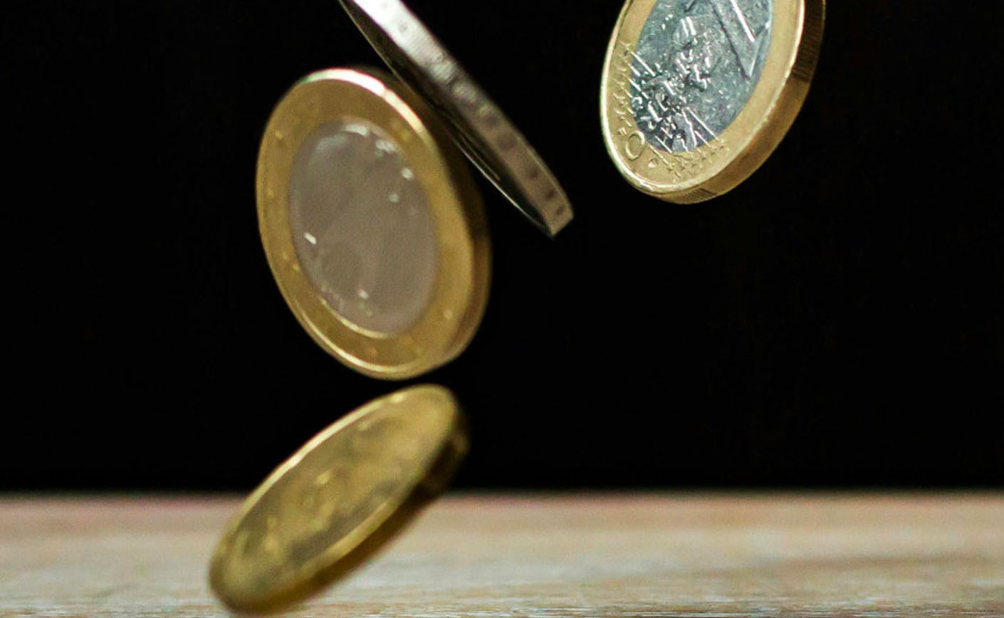 Economisez en passant à la vape ; une analyse complète des avantages financiers